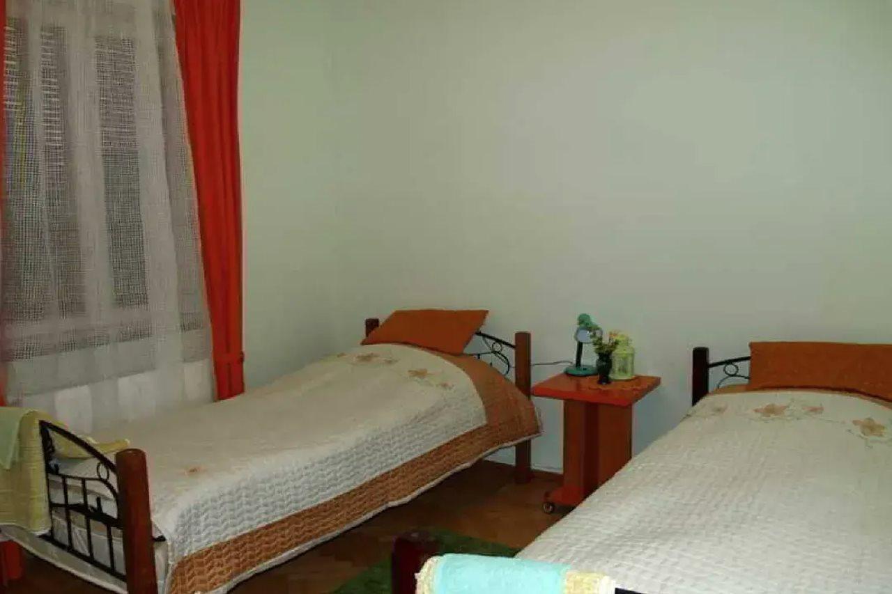Three Jugs B&B Jrvezh Экстерьер фото