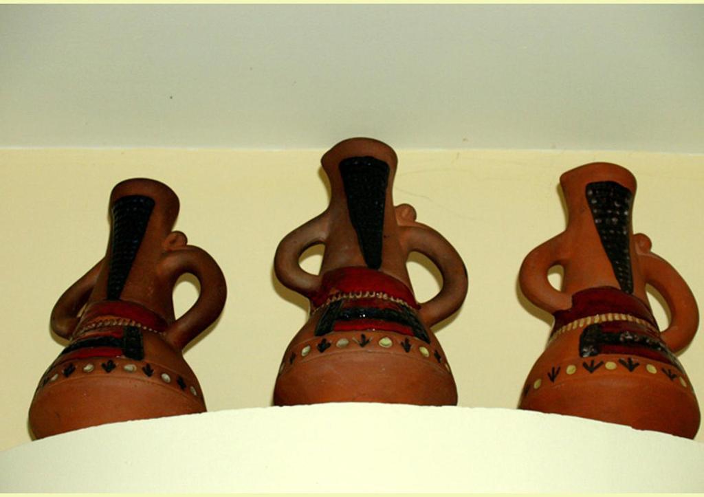 Three Jugs B&B Jrvezh Экстерьер фото